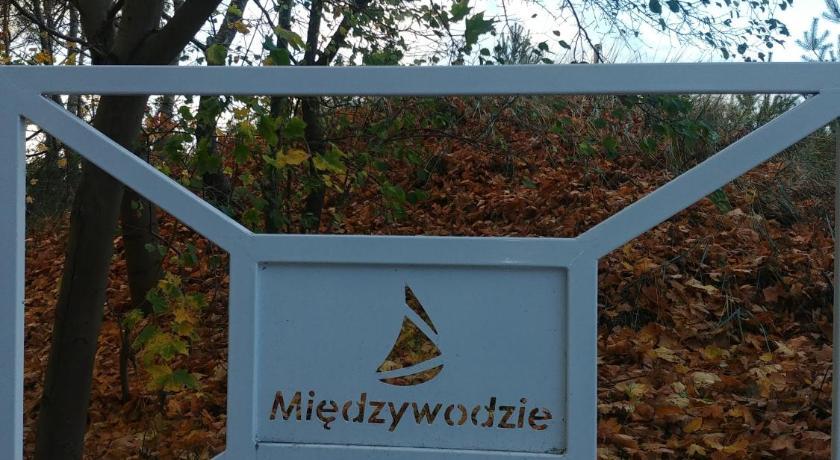 Apartament Wyspa, 2 Pokoje, Parking Gratis Miedzywodzie Exterior photo